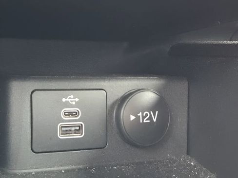 Used 2025 Ford Escape ST-Line Elite w/ Class II Trailer Tow Package image 28