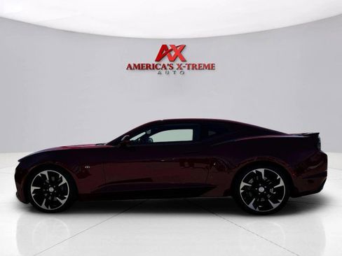 Used 2019 Chevrolet Camaro SS image 2