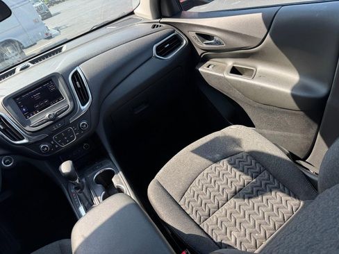 Used 2024 Chevrolet Equinox LT FWD image 13