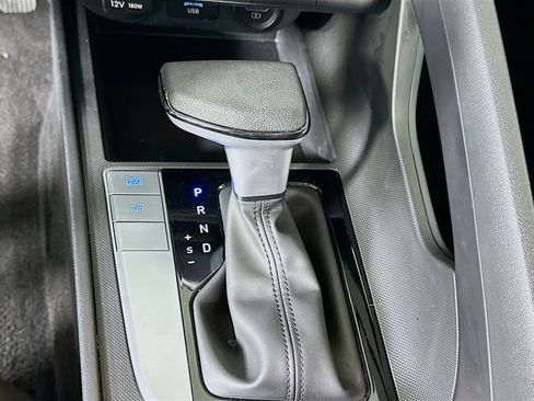 Used 2023 Hyundai Elantra SEL FWD image 24