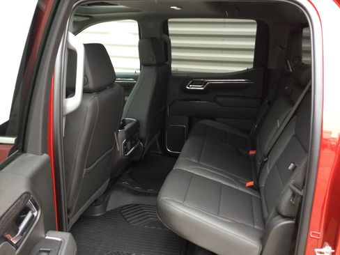 New 2026 Chevrolet Silverado 1500 LTZ w/ LTZ Premium Package AWD/4WD image 7