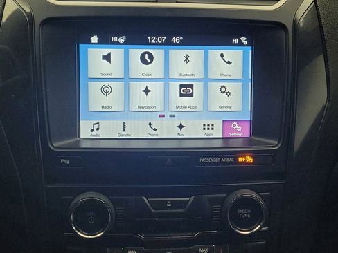 Used 2017 Ford Explorer XLT w/ Equipment Group 202A image 25