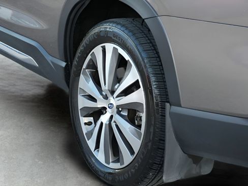 Used 2022 Subaru Ascent Limited w/ Technology Package AWD/4WD image 9
