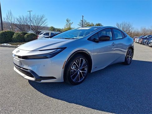 Certified 2024 Toyota Prius Limited image 3