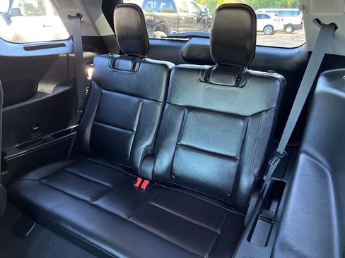 Used 2023 Ford Explorer Limited w/ Equipment Group 301A image 26