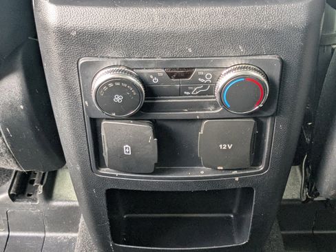 Used 2021 Ford Explorer XLT w/ Equipment Group 202A image 17