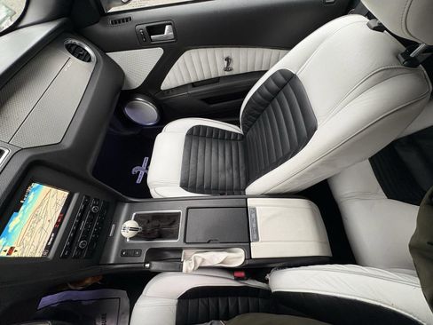 Used 2010 Ford Mustang Shelby GT500 image 30