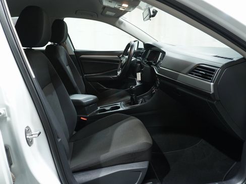 Used 2019 Volkswagen Jetta S w/ Driver Assistance Package image 10