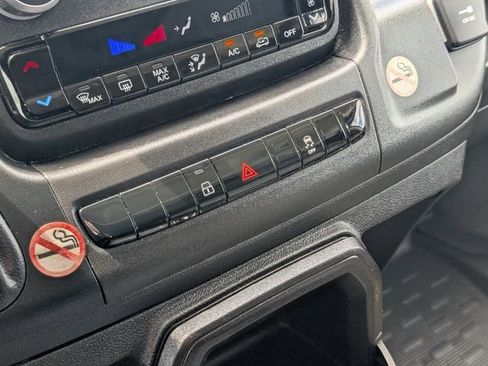 Used 2025 RAM ProMaster 2500 w/ Convenience Group FWD image 23