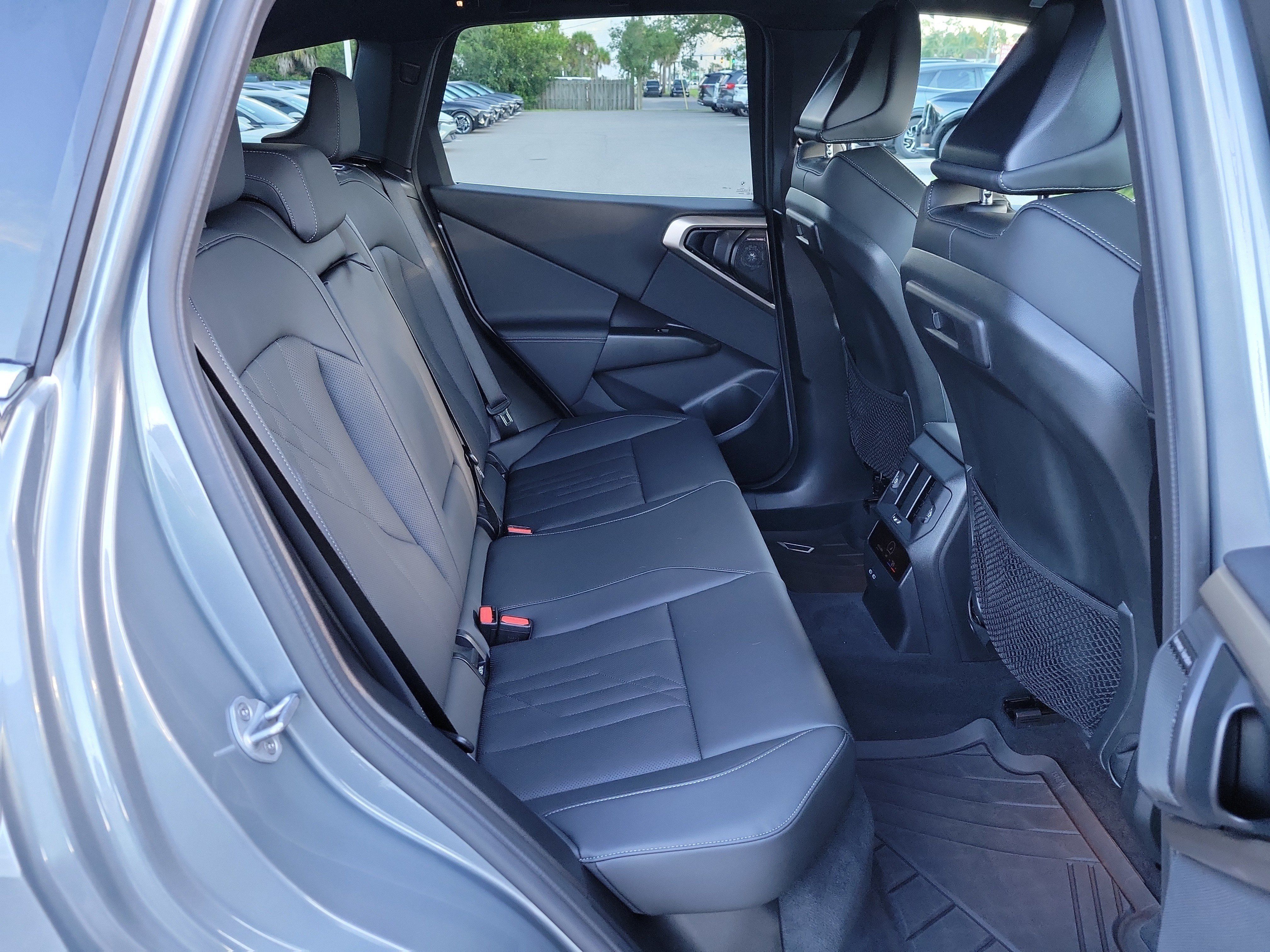 Used 2025 BMW X3 xDrive30i w/ Premium Package AWD/4WD image 12
