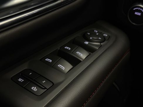 Used 2023 Chevrolet Tahoe RST AWD/4WD image 32