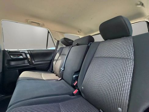 Used 2014 Toyota 4Runner Trail AWD/4WD image 18