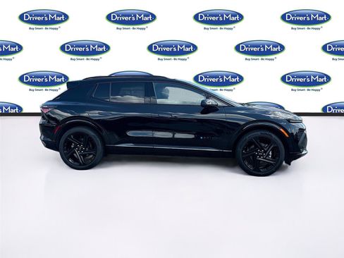 Used 2024 Chevrolet Equinox EV RS FWD image 8