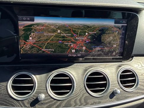 Used 2019 Mercedes-Benz E 300 4MATIC w/ Premium 1 Package image 18