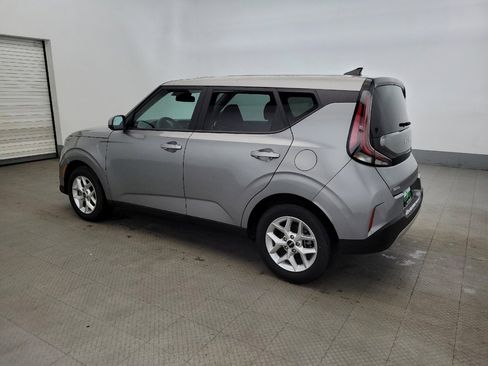 Used 2025 Kia Soul LX w/ LX Technology Package image 3