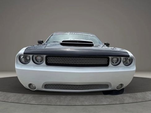 Used 2013 Dodge Challenger R/T Plus image 7