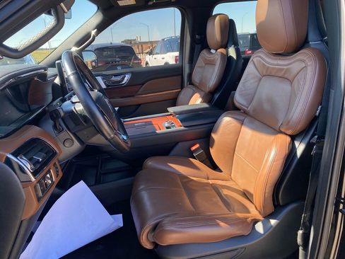 Used 2022 Lincoln Navigator Reserve w/ Equipment Group 201A image 18