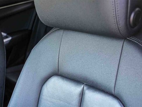 Used 2022 Audi Q3 2.0T Premium w/ Convenience Package image 23