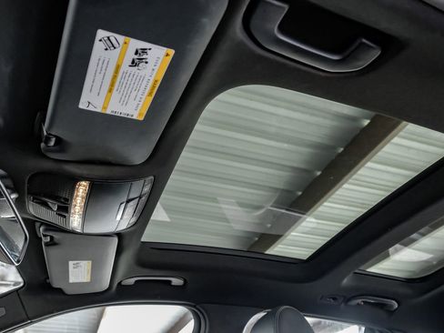 Used 2019 Mercedes-Benz GLC 300 image 22