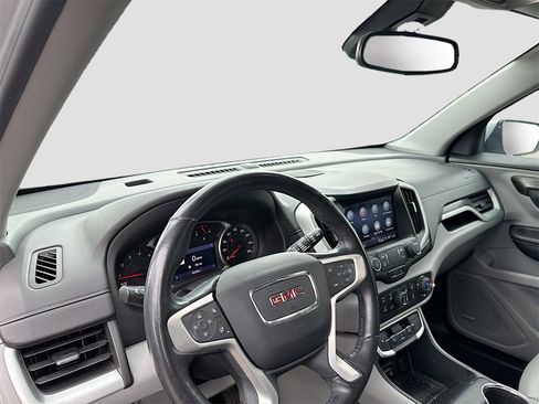 Used 2022 GMC Terrain SLT w/ Infotainment Package II image 11