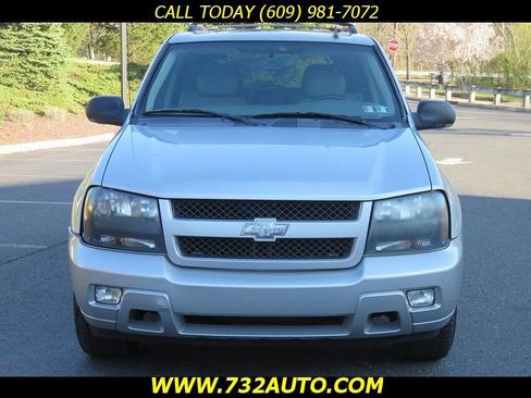 Used 2008 Chevrolet TrailBlazer LT w/ Sun And 6-Disc Cd Package image 5