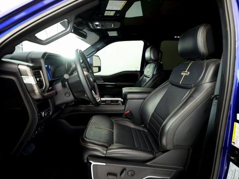 Used 2026 Ford F450 Platinum w/ FX4 Off-Road Package image 14