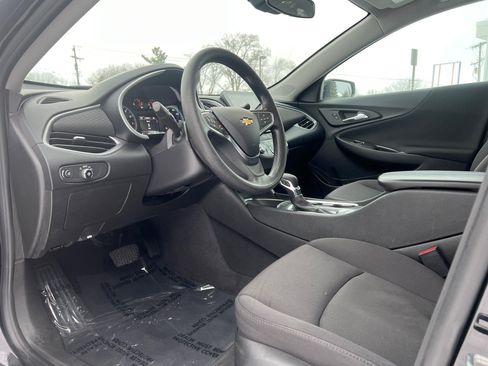Used 2023 Chevrolet Malibu LT image 17