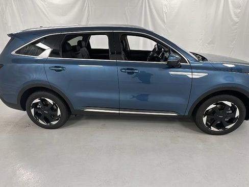 New 2026 Kia Sorento EX image 2