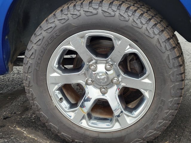 Used 2018 RAM 1500 Laramie AWD/4WD image 35