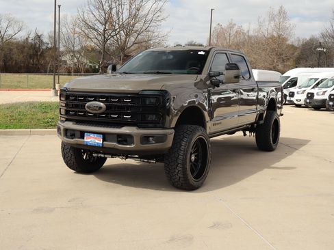 New 2026 Ford F250 King Ranch w/ Chrome Package image 9