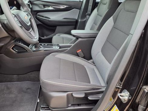 Used 2026 Chevrolet TrailBlazer LT AWD/4WD image 8