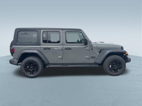 Used 2021 Jeep Wrangler Unlimited Sport image 17