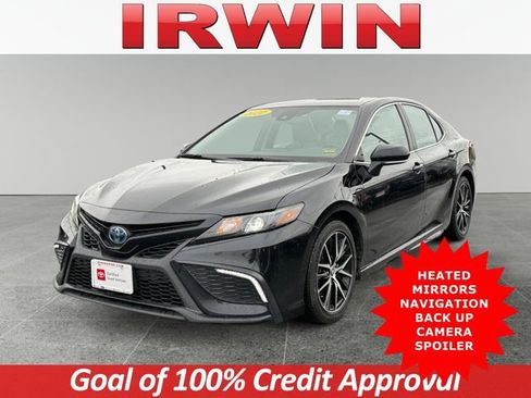 Used 2022 Toyota Camry SE image 1