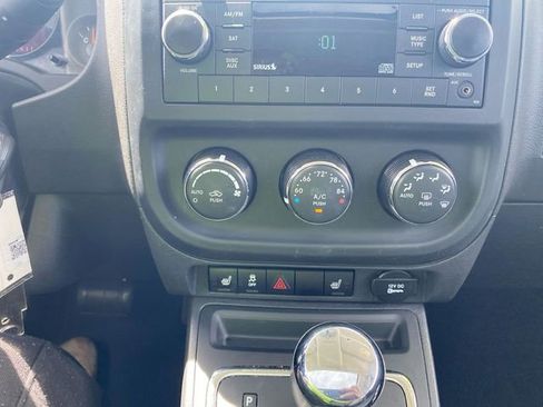 Used 2016 Jeep Patriot High Altitude AWD/4WD image 33