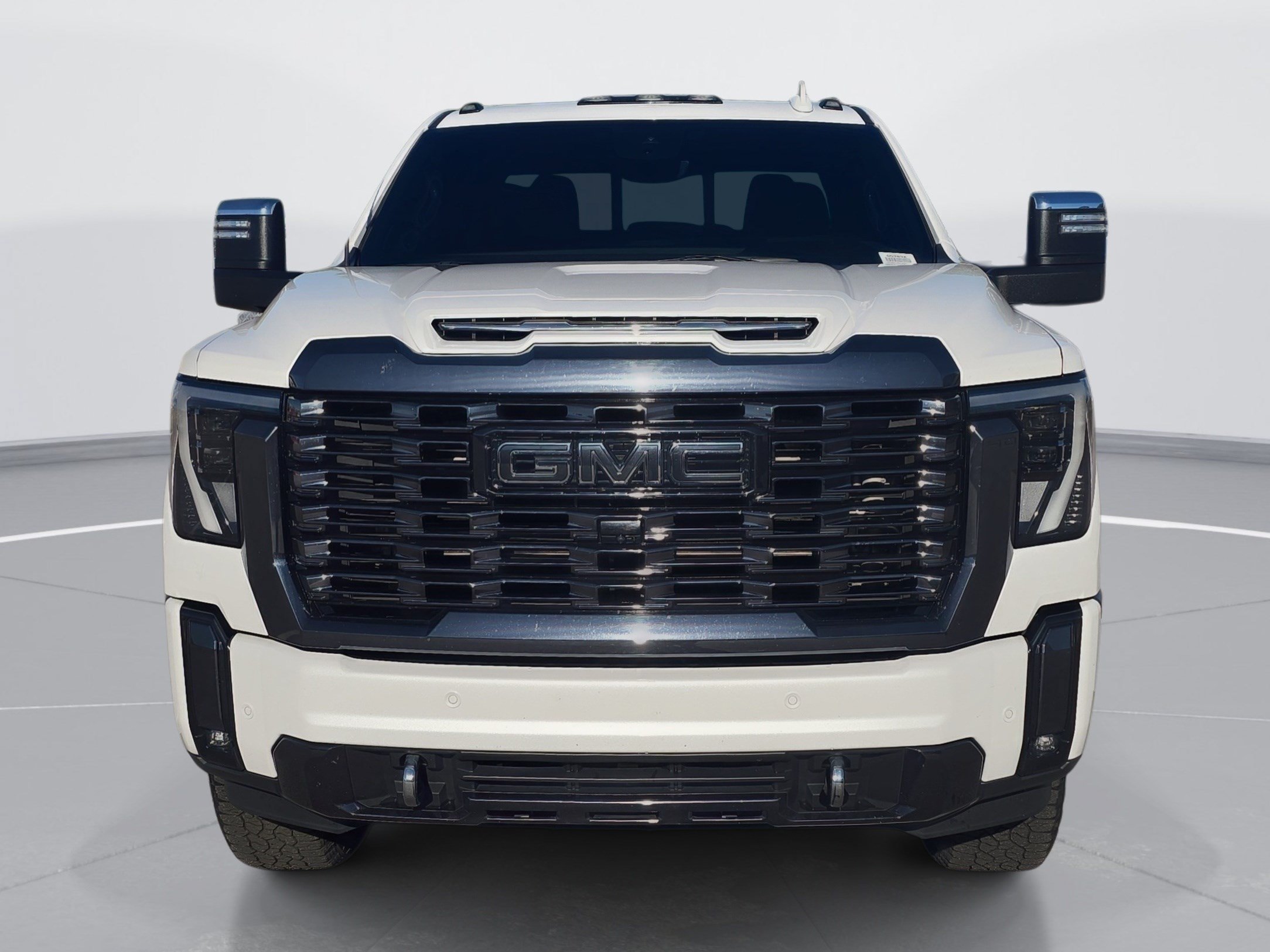 Used 2024 GMC Sierra 2500 Denali Ultimate AWD/4WD image 8