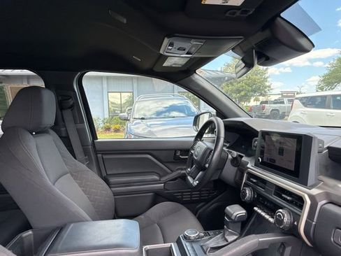 Used 2024 Toyota Tacoma SR5 AWD/4WD image 11