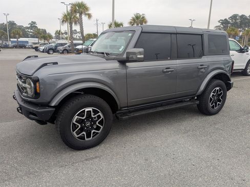 Used 2024 Ford Bronco Outer Banks image 8