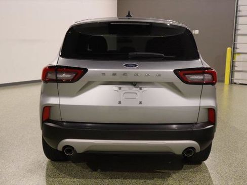 Used 2023 Ford Escape FWD image 9