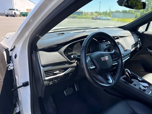 Used 2020 Cadillac XT4 Sport AWD/4WD image 24