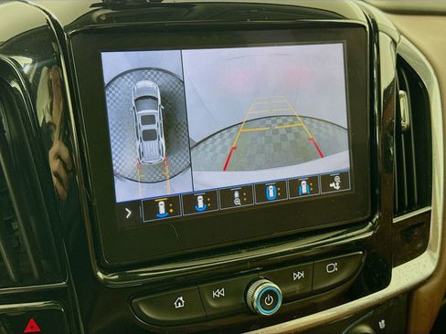 Used 2021 Chevrolet Traverse High Country w/ LPO, Floor Liner Package AWD/4WD image 18