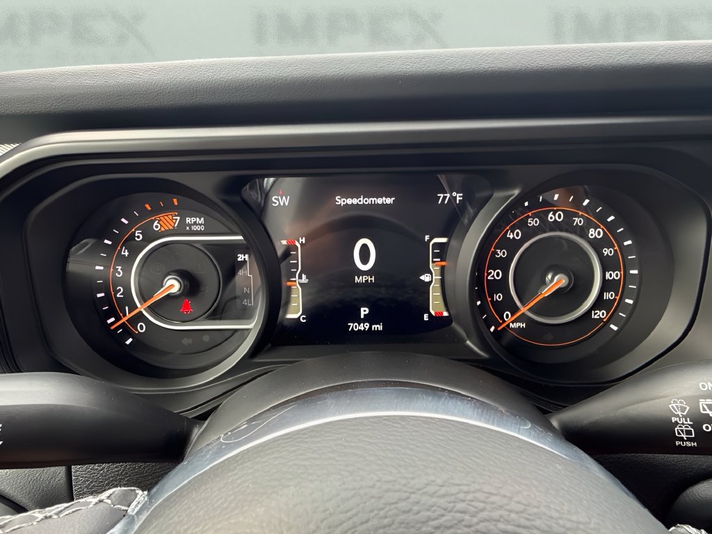 Used 2026 Jeep Wrangler Unlimited Sahara AWD/4WD image 23