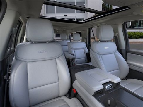 New 2026 Ford Expedition Max Platinum w/ Driver's Package image 10