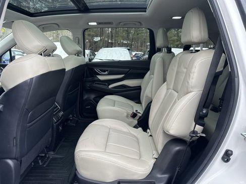 Used 2022 Subaru Ascent Limited w/ Technology Package image 16