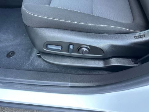 Used 2025 Chevrolet Blazer LT image 22