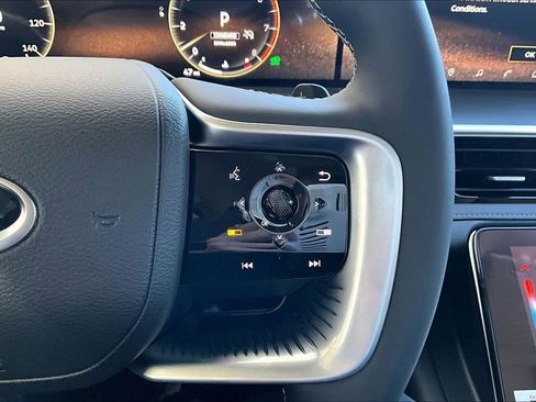 New 2026 INFINITI QX80 Luxe image 26