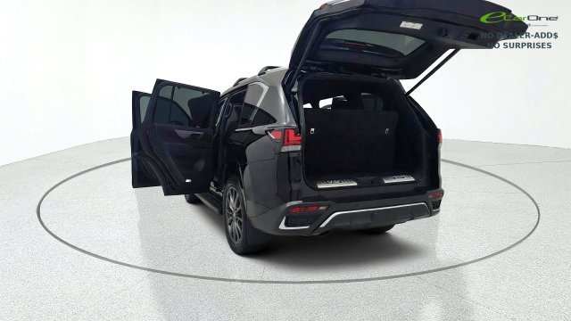 Used 2022 Lexus LX 600 F Sport w/ Accessory Package (Z1) AWD/4WD image 16