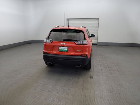 Used 2021 Jeep Cherokee Latitude Lux w/ Comfort/Convenience Group AWD/4WD image 7