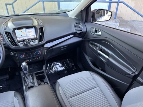 Used 2019 Ford Escape Titanium AWD/4WD image 22