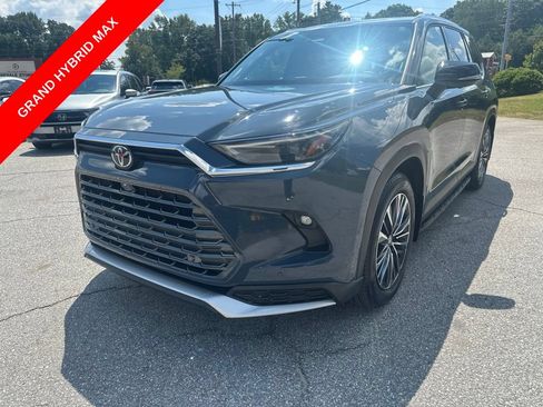 Certified 2026 Toyota Grand Highlander AWD Hybrid image 3