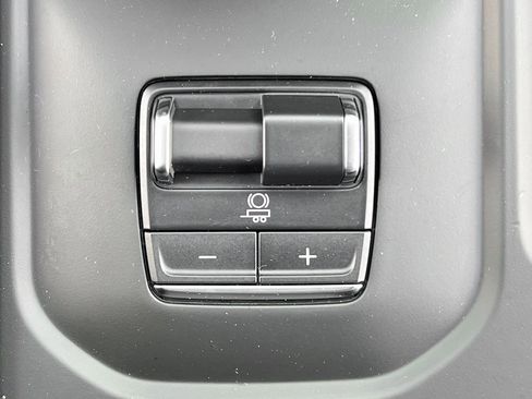 Used 2024 GMC Sierra 1500 AT4 image 26